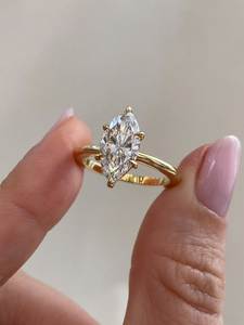 Joyería MAISHA DIAM, Anillo de Compromiso de Oro Blanco, Amarillo y Rosa de 18K con Diamante Cultivado en Laboratorio de Corte Marquesa de 4 Quilates, Certificado por IGI, para Mujer - Product Image 4