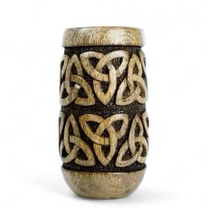 Taza de Madera con Diseño de Nudo Celta Grabado con Láser, Estilo Clásico para Uso Doméstico - Product Image 1