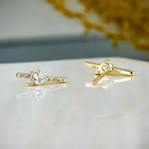 Boucles d'oreilles clous en diamant rond brillant cultivé en laboratoire en or massif 14 carats, bijoux élégants et minimalistes pour femme, idéales pour les mariages et les cadeaux. - Product Image 3