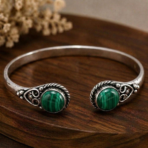 Bracelet manchette ajustable unisexe en laiton plaqué argent et or avec double pierre Aura Hydro Malachite, idéal pour cadeau, vente en gros - Product Image 2
