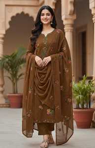 Salwar Kameez en coton marron pour femmes avec broderie florale, robe traditionnelle, tenue décontractée, toutes saisons, coupe classique - Product Image 1