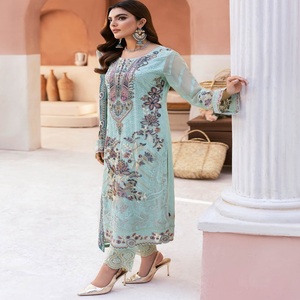 Robes de soirée pour femmes, imprimées numériquement, style ethnique moderne, en mousseline brodée, ensembles Punjabi 3 pièces, Ramsha Volume KASHISH, pour mariage - Product Image 6