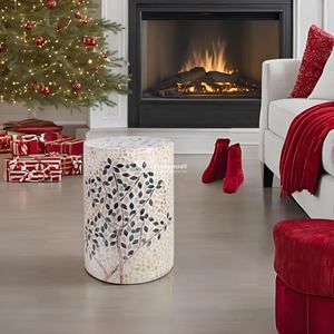 Mesa Redonda con Pedestal de Nácar, Mesa Decorativa Artesanal con Acentos de Concha de Nácar, Personalizada en Vietnam - Product Image 3