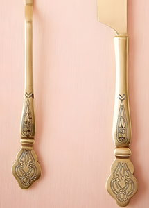 ชุดตัดเค้กทองเหลืองโบราณสลักลายหรูหราสำหรับเป็นของขวัญในงานปาร์ตี้ - Product Image 3