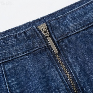 Jupe courte en jean plissée pour femme, couleur unie, taille naturelle, style japonais, satin, toutes saisons - Product Image 4