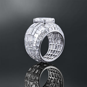 AMBER JEWELS Anillo de cóctel de platino y oro macizo de 14K con circonita de corte radiante engastada en punta, joyería fina unisex geométrica y moderna - Product Image 2