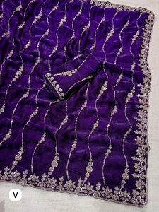 Sari de Seda Satinado Tradicional de Lujo, Hecho a Mano, con Cuentas y Lentejuelas, Bordado de Diseñador, para Mujer, para Fiestas de Diwali - Product Image 5