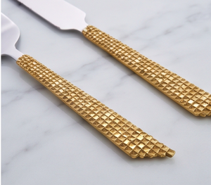 Juego de 3 Cuchillos para Queso de Acero Inoxidable con Mango Texturizado Dorado, Espátula para Pastel, Esparcidor de Mantequilla, Herramientas para Queso - Product Image 2