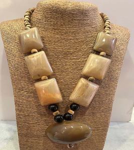 Wholesale Design Boho Fashion Jewelry Horn And Bone Beads <b>Necklaces</b> GC-NK-581 for European <b>Girls</b> and Women Use. - Product Image 1