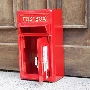 Boîte aux lettres murale en métal au design moderne, finition noire, bac de dépôt pour courrier et colis - Product Image 1