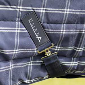 Nouvel article : Couvertures et couvertures pour chevaux imperméables de couleur unie, légères, fabriquées à Sialkot - Product Image 4
