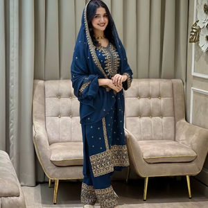 Costume de soirée en faux georgette de qualité supérieure avec dupatta lourd - Product Image 1
