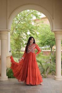 Costume Anarkali traditionnel pour femmes en georgette, longueur au sol, avec col brodé, violet, tenue de soirée, coupe ample, vêtements de festival indiens - Product Image 5