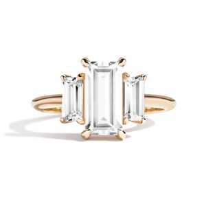 Bague de fiançailles en or massif 14 carats avec 3 diamants taille baguette, 2,10 carats, certifiée IGI, cultivée en laboratoire, style Art Déco moderne, pour femme, vente en gros - Product Image 1