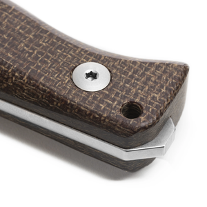 Cuchillos de caza fijos con hoja plateada y mango ergonómico texturizado, con funda negra para senderismo y camping - Product Image 5