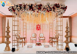 Mandaps métalliques uniques et tendance pour les mariages à destination, décoration de mandap pour célébrations de mariage modernes, magnifique mandap doré - Product Image 3