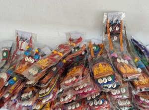 Joyería Tradicional India para Festivales Religiosos, Juego de Collar y Aretes Hechos a Mano con Arcilla de Terracota - Product Image 4