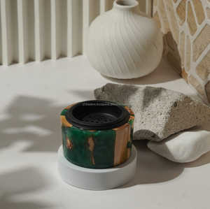 Quemador de Incienso Artesanal Exclusivo de Sándalo, Porta Incienso Premium, Decoración Religiosa y Elegante para el Hogar, Regalo Festivo, India - Product Image 1