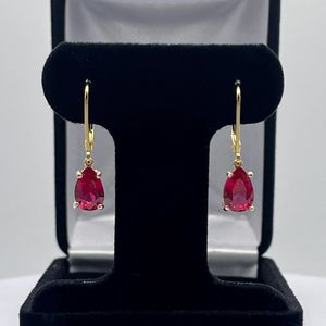 Boucles d'oreilles en rubis taille poire, argent sterling 925 plaqué or 14 carats, cadeau de bijoux pour la Saint-Valentin, pierre de naissance de juillet pour femmes - Product Image 1