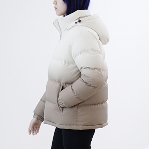 Veste matelassée personnalisée pour femme, doublée en nylon, imperméable, à capuche, manteau d'hiver, vêtement d'extérieur color block - Product Image 2