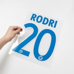 <span class=keywords><strong>Machine</strong></span> de transfert thermique DTF haut de gamme BATU Quan Chi pour numéros de football, vinyle et matériaux PET – Personnalisation très demandée - Product Image 1