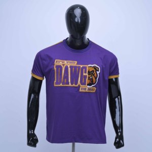 Camiseta de Alta Calidad Estilo Urbano, 100% Algodón, Bordado Chenille con Letras, Dobladillo Curvo, Color Sólido, Corte Regular, Ecológica, de Secado Rápido - Product Image 1