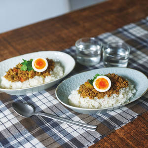 Ensemble de 2 bols ovales de style japonais Aito Seisakusho de haute qualité, collection Fog, pour les fêtes - Product Image 1