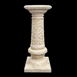 Colonne de piédestal en marbre sculptée à la main - Product Image 1