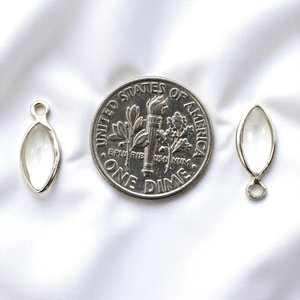 Colgante de Plata de Ley 925 con Engaste de Bisel para Gema de Cuarzo Cristalino Marquise de 10x5mm, Ideal para Joyería DIY - Product Image 1