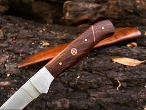Cuchillo de Filetear Premium LEGACY BLADES 1095 de Acero con Alto Contenido de Carbono, Mango de Madera Pakka, Acabado Pulido de Alta Calidad, Ambidiestro, 6-7.9 Pulgadas, Cuchillo para Pescado - Product Image 2