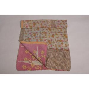 Colcha Kantha india vintage de algodón estampado, hecha a mano, lavable, reversible, tipo Gudri, para decoración del hogar y sofá. - Product Image 5