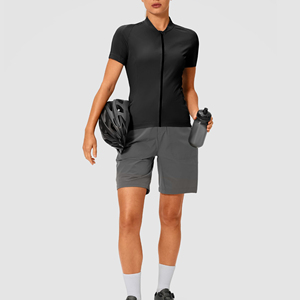 Maillot de cyclisme noir à manches courtes pour femme avec fermeture éclair intégrale sur le devant et un ourlet de qualité supérieure pour le vélo de route et le VTT - Product Image 2