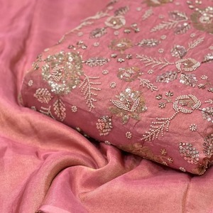 Tissu en soie brodé de perles le plus vendu pour les robes de mariée, les lehengas, les robes de soirée et les saris, disponible au prix d'exportation - Product Image 6