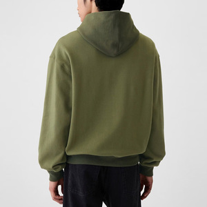เสื้อฮู้ดผู้ชายสีเขียวมะกอก ทรงโอเวอร์ไซส์ ผ้าฝ้ายเฟรนช์เทอร์รี่ มีกระเป๋าหน้า ลายพิมพ์เปลวไฟ สวมใส่สบายๆ สำหรับฤดูใบไม้ร่วง พร้อมจำหน่ายออนไลน์ - Product Image 2