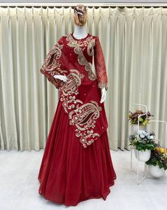 Ensemble Lehenga Choli en Georgette Premium avec Shrug Brodé, Travail de Cordonnerie et de Paillettes, et Jupe Évasée de 4 Mètres - Product Image 2