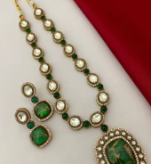 Ensemble collier et boucles d'oreilles tendance en laiton et zircon pour femme, idéal pour fiançailles, anniversaire, mariage, ou soirée. - Product Image 2
