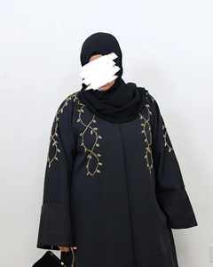 Abaya longue pour femme, col montant, manches longues, couleur unie, légère, respirante, modeste, grande taille, en rayonne, style Dubaï, pour usage quotidien - Product Image 1