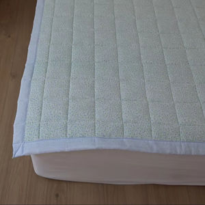 Surmatelas Rafraîchissant Coréen en Modal pour l'Été, Doux et Respirant, avec Tissu Rafraîchissant au Contact, Housse de Matelas Pastel 120x205cm - Product Image 1