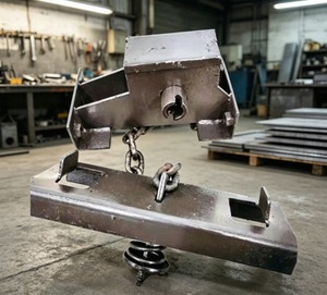 Nuevo Soporte de Cadena de Acero Reforzado para Llantas de Repuesto de Camiones de 10 Orificios - Product Image 1
