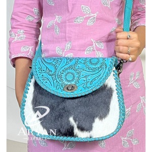 Bolso Bandolera de Cuero Vacuno Hecho a Mano con Diseño Floral, Estilo Boho Vintage, Perfecto para Mujer, Expo Marzo 2026 - Product Image 1