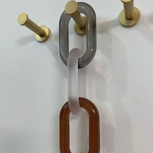 Decoración de Pared Creativa de Resina Acrílica Lavable con Eslabones de Cadena para Decoración Moderna del Hogar, Diwali, Cumpleaños, Aniversario - Product Image 1