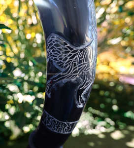 Cuerno para beber artesanal natural personalizado para aficionados a la cerveza y el hidromiel - Product Image 3