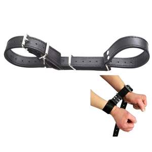 Menottes en cuir à suspension avec coutures renforcées et anneaux métalliques - Product Image 1