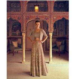 Oferta Especial: Conjunto Mehfil de 3 Piezas Estilo Occidental, Choli, Shrug y Palazzo de Georgette con Bordado Pesado y Trabajo Zarkan para Damas - Product Image 1