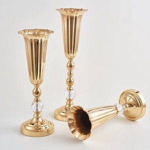 Juego de Floreros de Latón Dorado Hechos a Mano, Ecológicos, con Detalles de Cristal, Estilo Glamuroso, Decoración de Boda de Alta Calidad - Product Image 3
