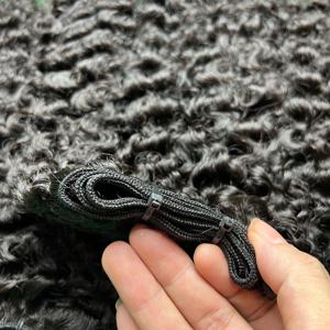 CDYHAIRVN Extensiones de Cabello Humano Rizado Vietnamita de Lujo, Sin Procesar, Suaves y Definidos, Color 1B, Cabello Virgen de Fábrica - Product Image 3