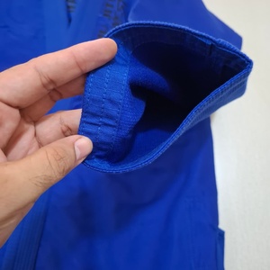 Kimono de Jiu Jitsu Brasileño Personalizado, 450 GSM, Tejido Perlado, 100% Algodón, Uniforme de Entrenamiento y Competición, Kimonos de BJJ 100% Algodón - Product Image 3