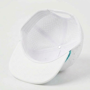 Gorra de Golf Personalizada de 7 Paneles, Cierre a Presión, Perforada con Corte Láser, Visera Plana Estructurada, Bordado Plano, OEM, ODM, MOQ Bajo - Product Image 3