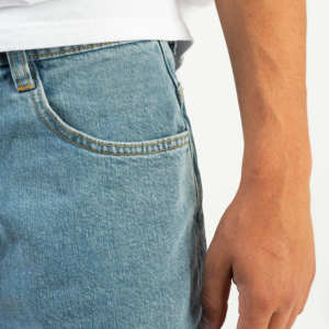 กางเกงยีนส์ทรงตรงสไตล์วินเทจ เอวกลาง สีตัดกัน ลำลอง สำหรับผู้ชาย สตรีทแวร์ฮิปฮอป เป็นมิตรกับสิ่งแวดล้อม ดีไซน์ขาดๆ สำหรับเด็กผู้ชาย - Product Image 6