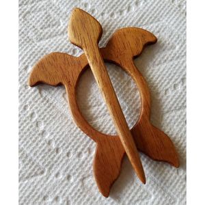 Épingle à cheveux en bois naturel faite à la main avec finition lisse, fournisseur de produits en bambou et en bois - Product Image 3
